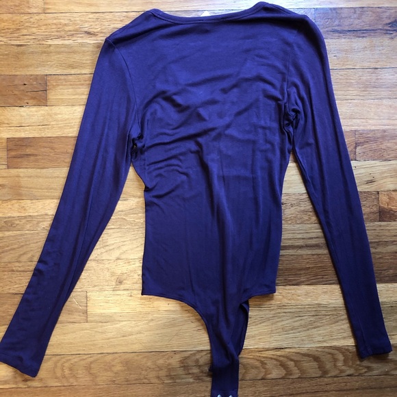 Dark plum bodysuit - Picture 2 of 2